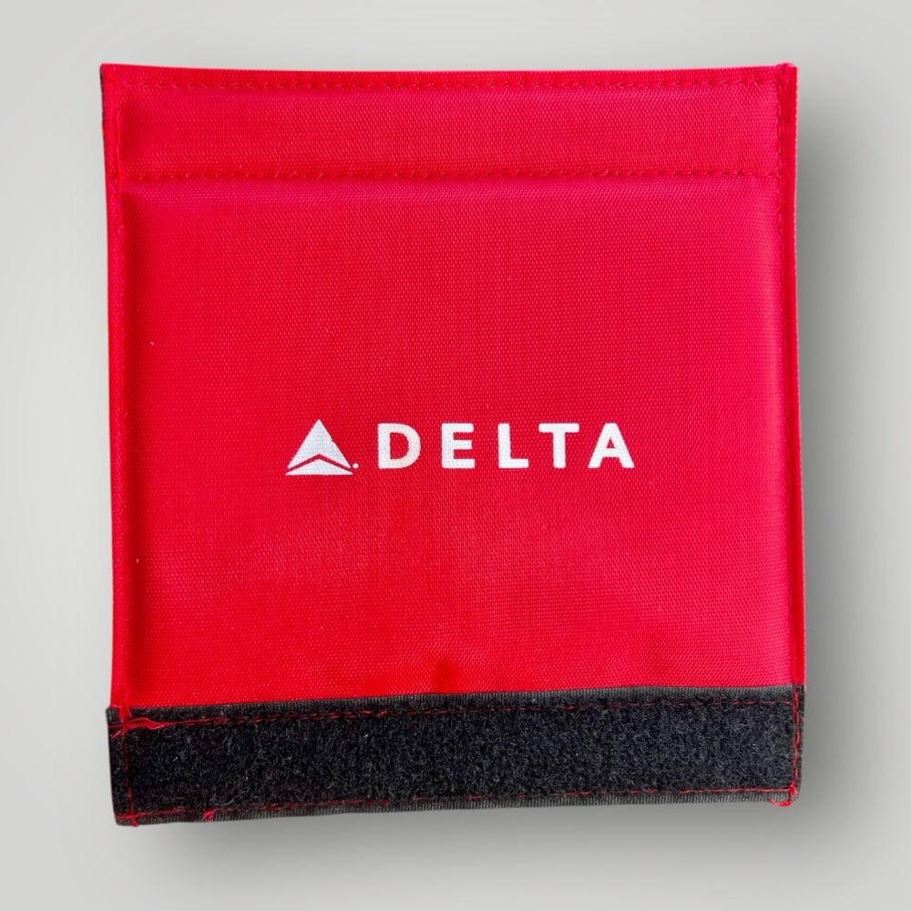 DELTA Luggage Spotters Wraps Around Luggage Handle Cushioned Comfort Red New